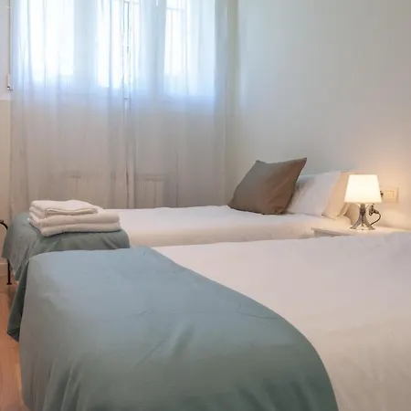 Apartment Av Honesto Batalon Gijón